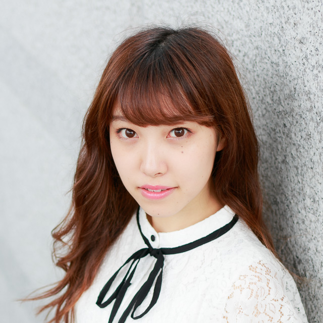 堀綾奈